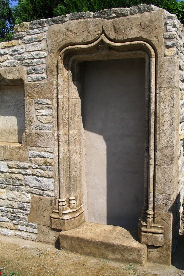 Encadrement de porte gothique