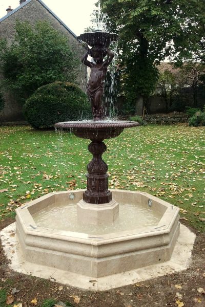 Fontaine à bassin